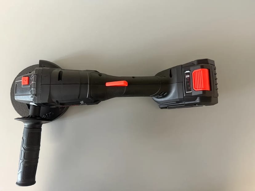 Болгарка акумуляторна (УШМ)