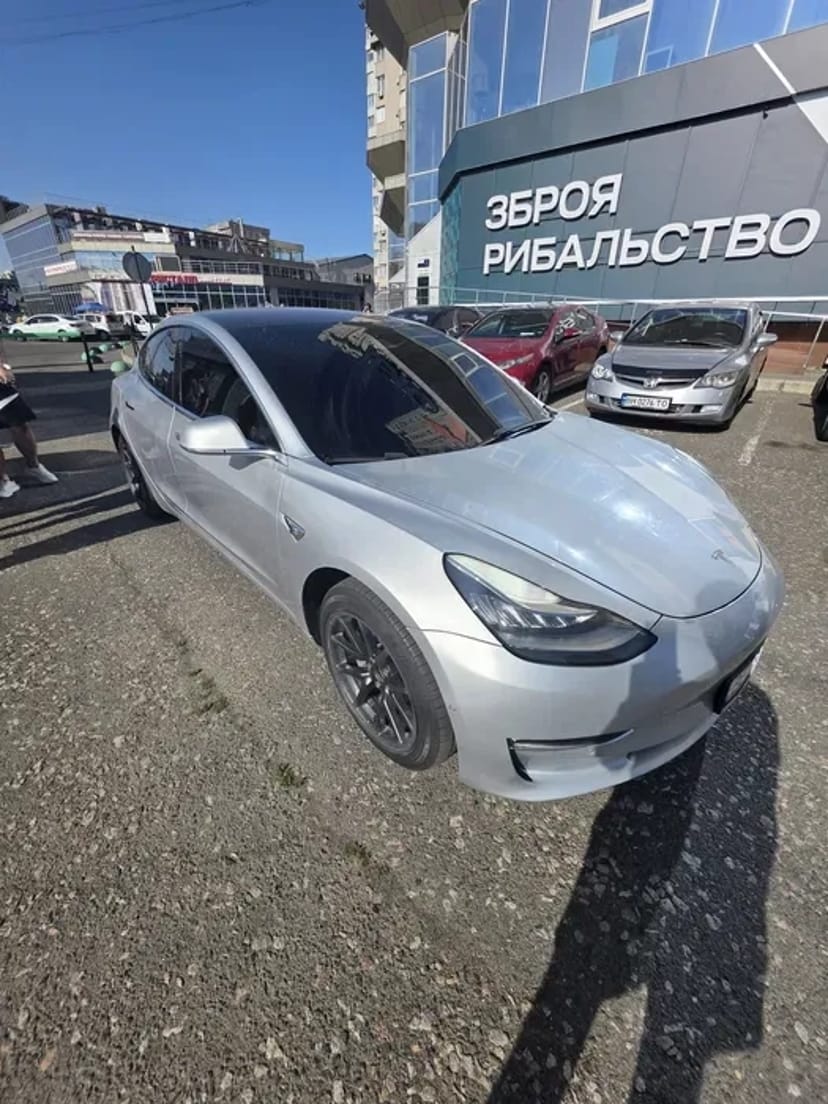 Tesla model 3