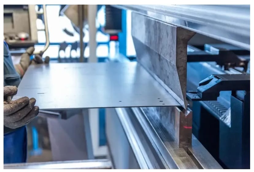 гільотина, рубка/різка металу на гильотиних ножицях