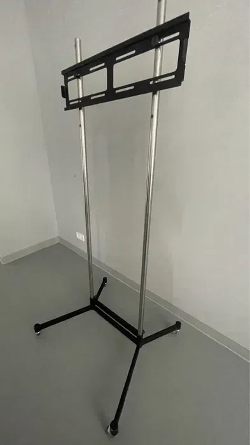 Стійка на підлогу для лед телевізора, стійка для плазми, підлогова