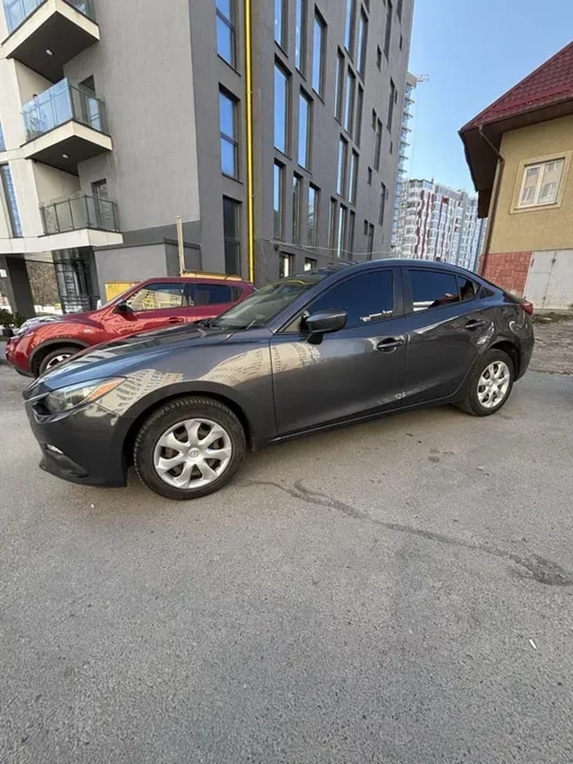 Авто Mazda подобово довготривало