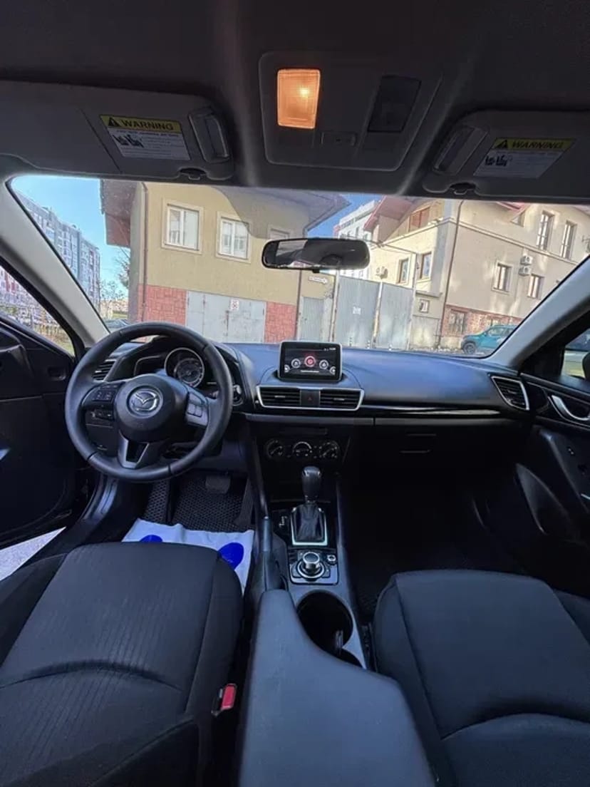 Авто Mazda подобово довготривало