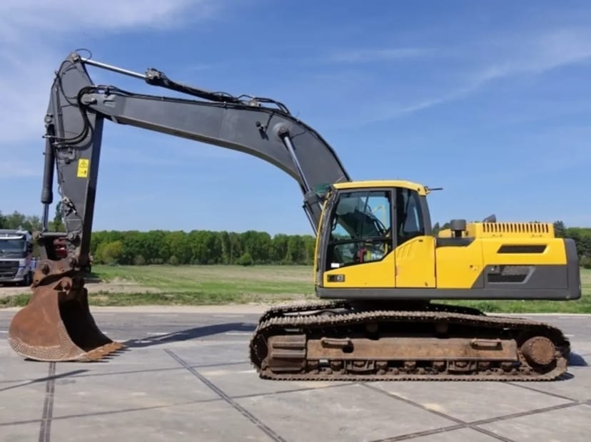 Екскаватор VOLVO ЕС 300DL Макс. виліт стріли:10 720 мм