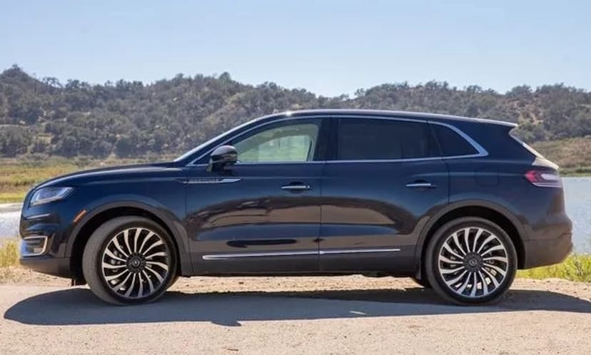 255 Джип на весілля Lincoln Nautilus блакитний з водієм