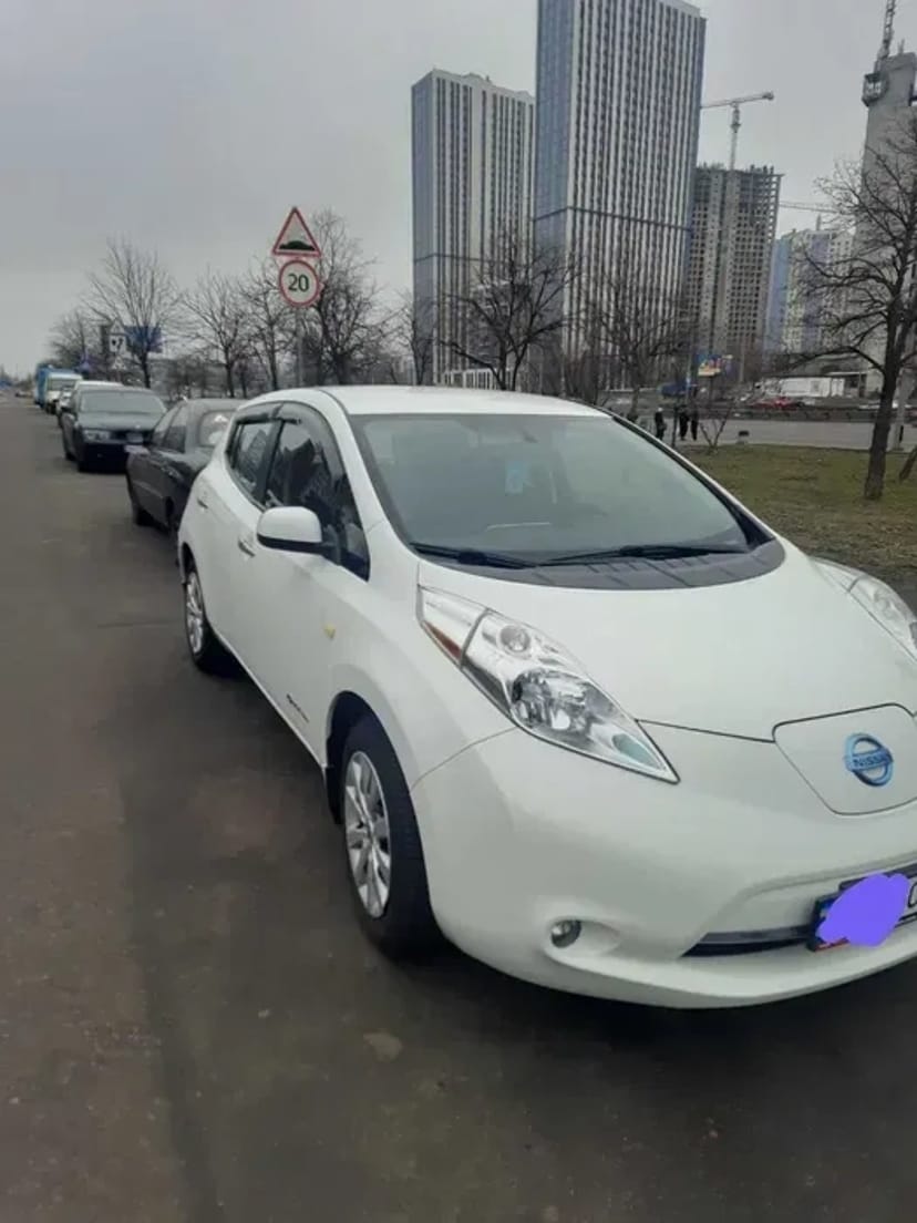 Автомобіль Nissan Leaf (Ніссан Ліф) 2016 р.в.