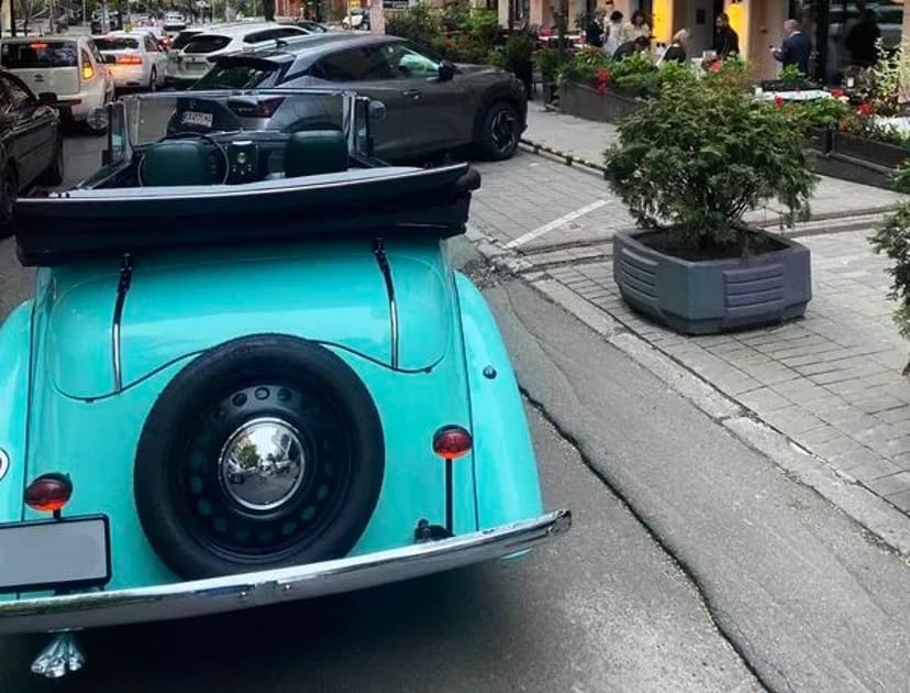 137 Ретро авто кабріолет для фотозони Opel бірюзовий