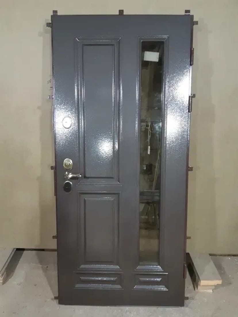 Реставрація та виготовлення броньованих дверей під ключ — надійність і безпека