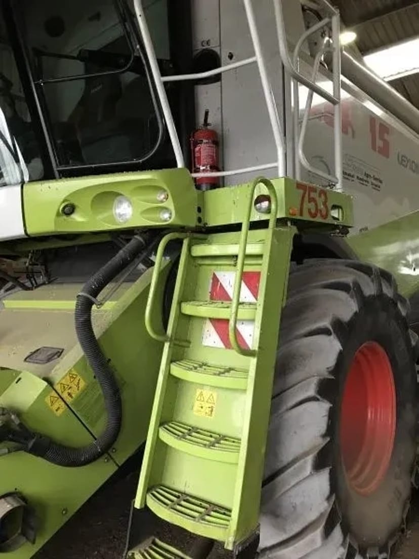 Послуги комбайна Claas LEXION 600 TT