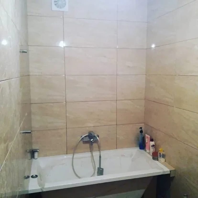 Плиточник, професійне укладання плитки в Харкові. Безкоштовний виїзд.