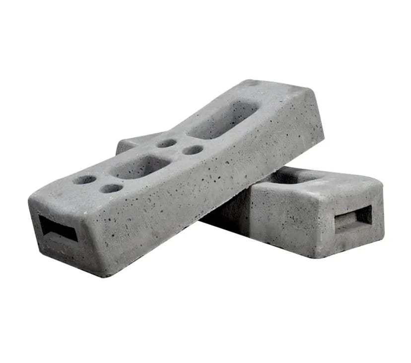 Виготовлення тимчасових будівельних огорож. Переносні тимчасові огорожі на бетонних блоках для організації місць проведення будівельних робіт