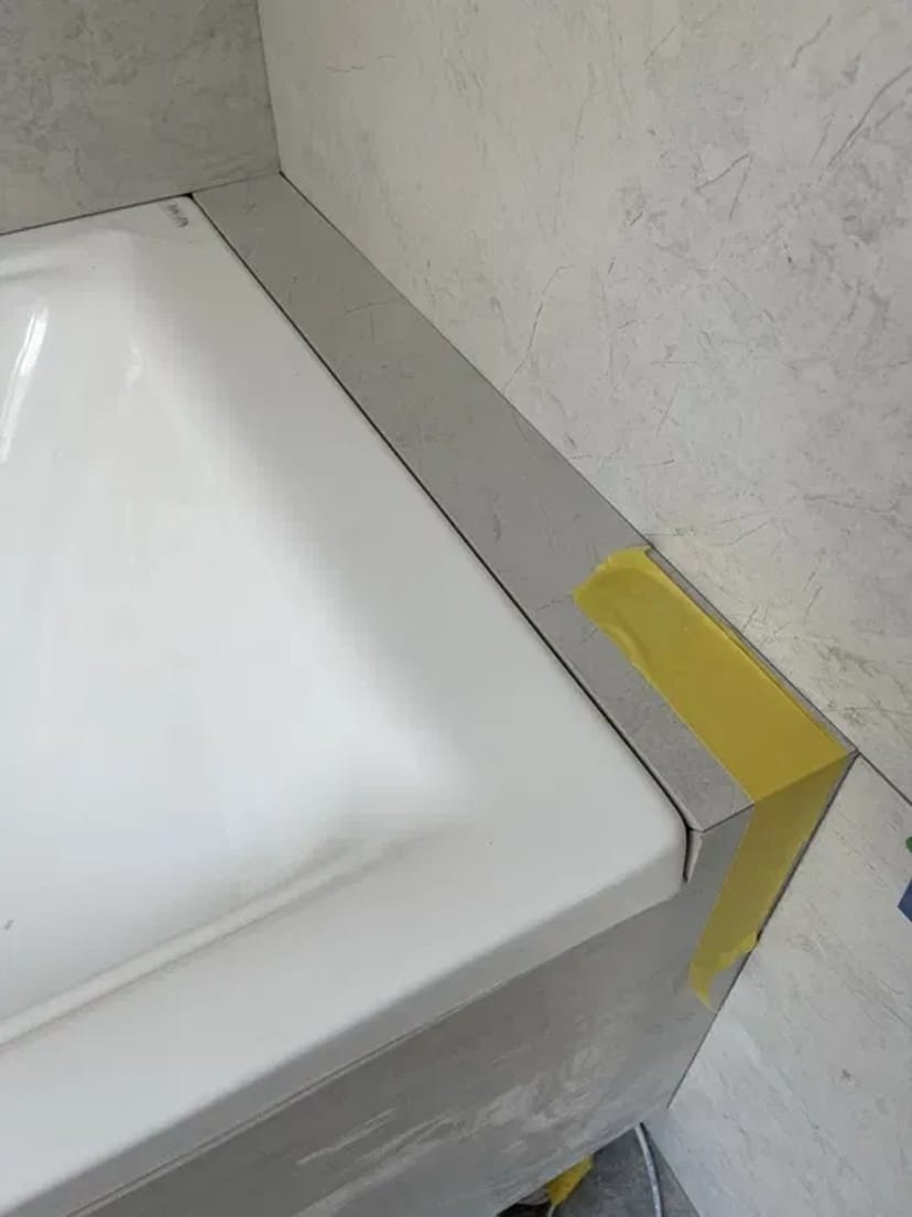 Плиточники Ірпінь! Професійне вклалання плитки будь якоі складності!