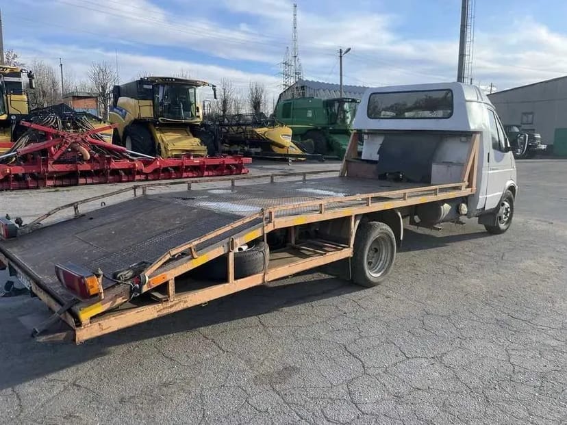 Надійний Евакуатор для Вантажних та Легкових Авто: Послуги Доступні в Будь-який Момент – Просто Зателефонуйте!