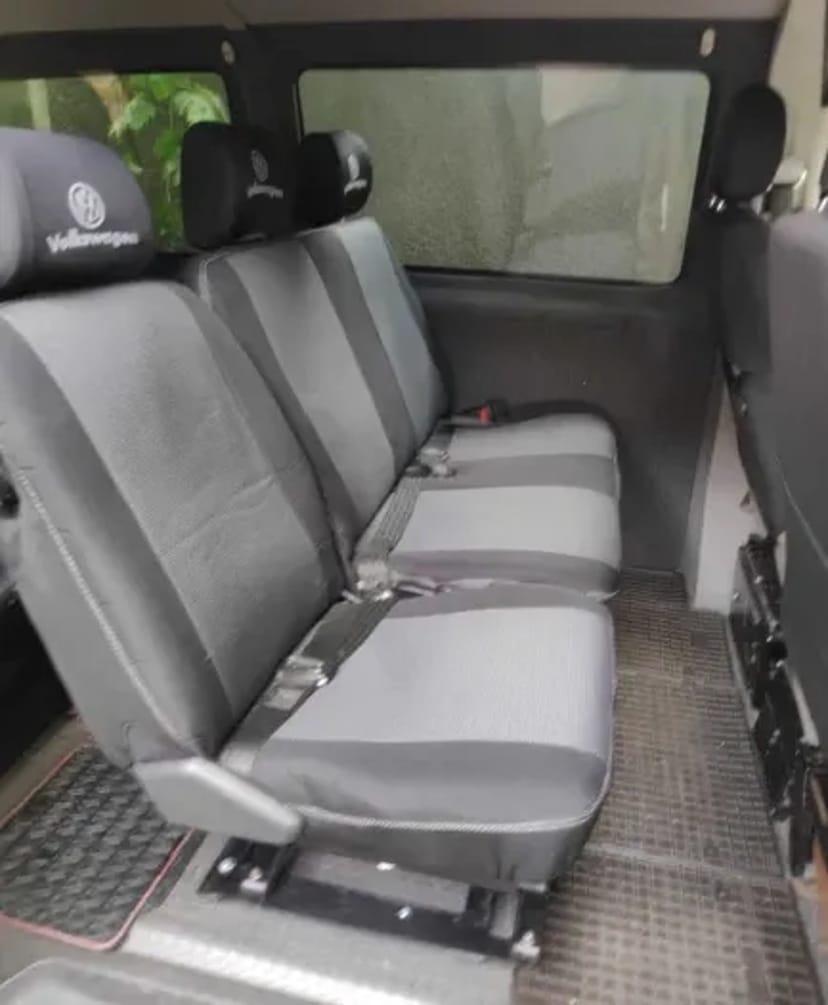 Мікроавтобус