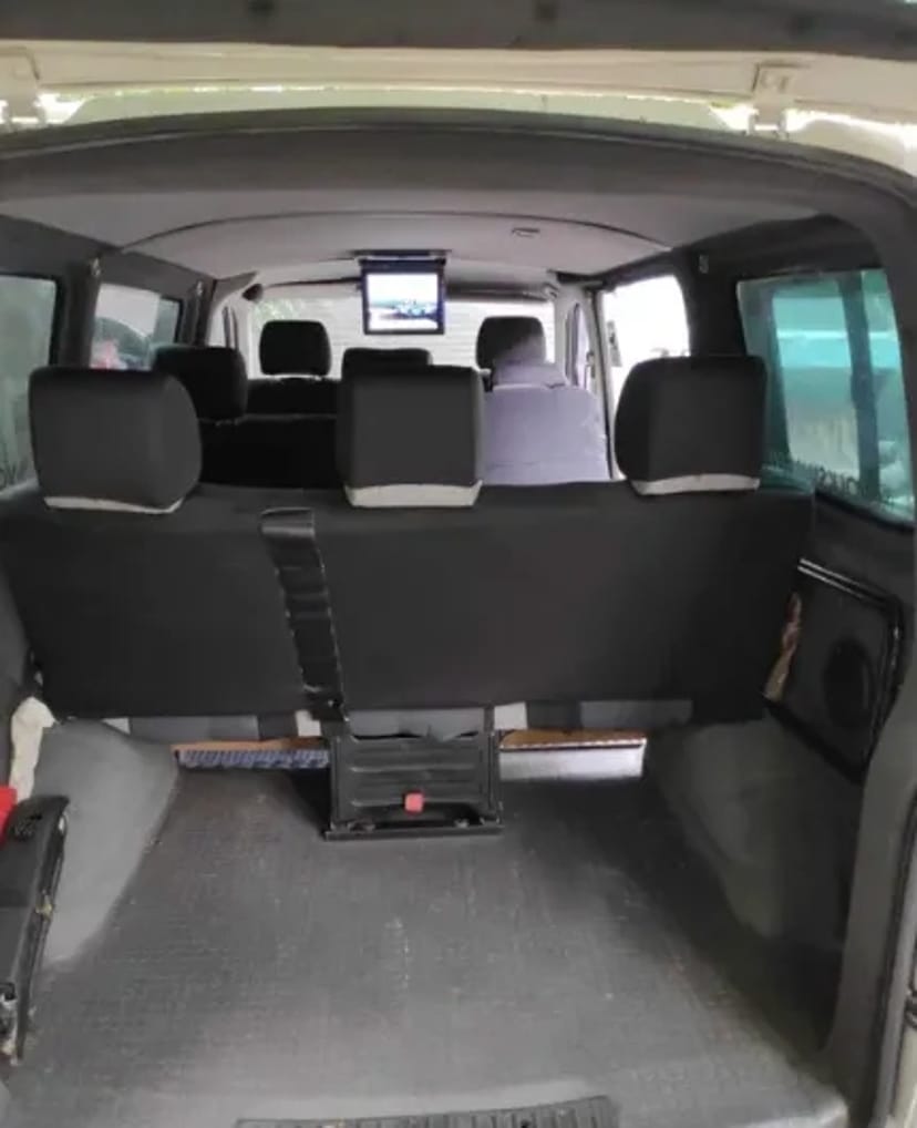 Мікроавтобус