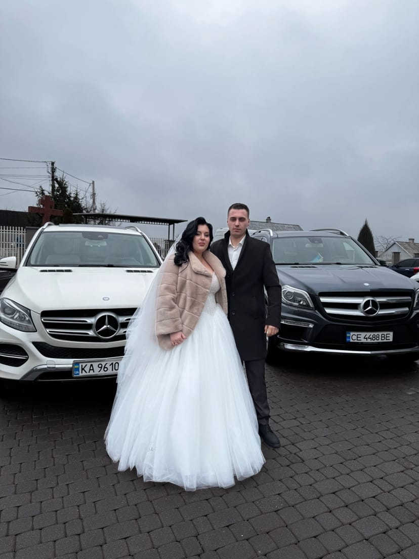 Авто з водієм на весілля. Royal Ride. Mercedes GLE