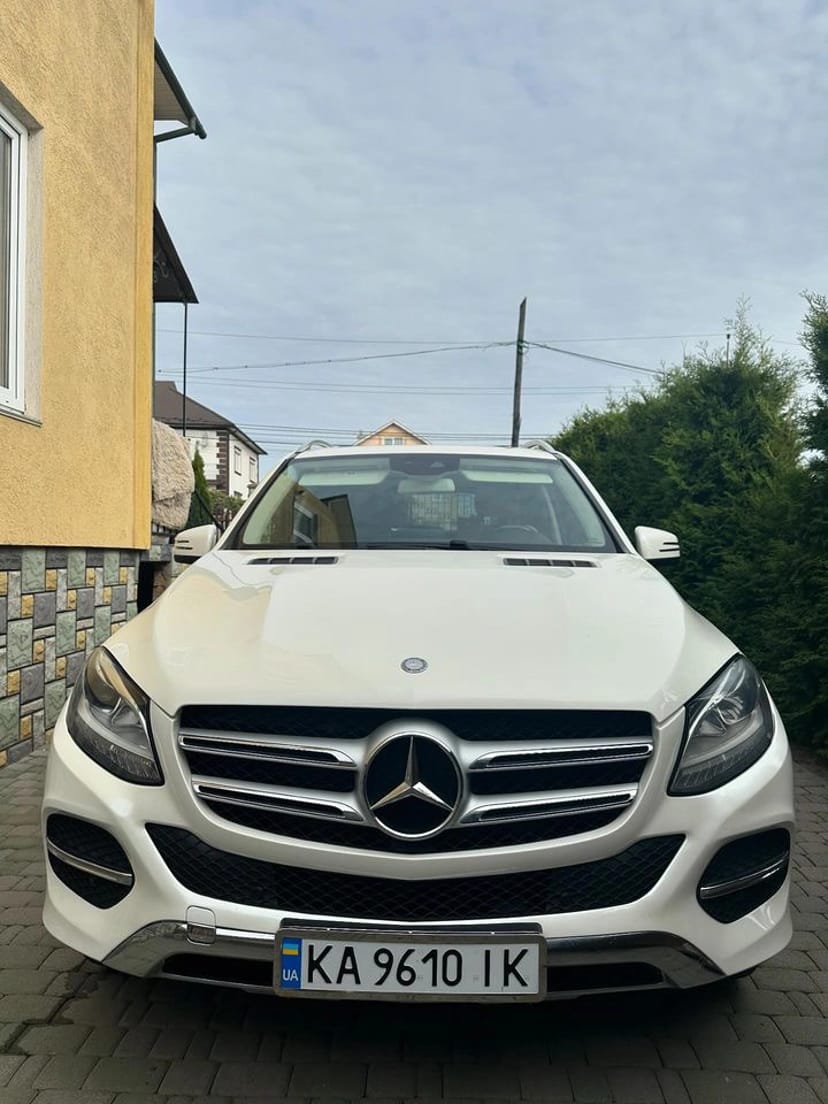 Авто з водієм на весілля. Royal Ride. Mercedes GLE