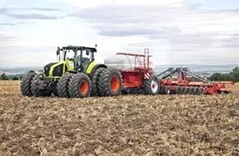 Надійний трактор CLAAS Atlas .Потужний та надійний для важких робіт.
