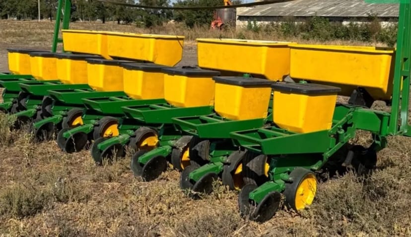 Сівалка John Deere 7000 для великих площ
