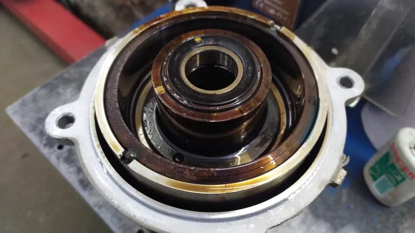 Ремонт элетромуфта редуктор Toyota Nissan Ford Mazda