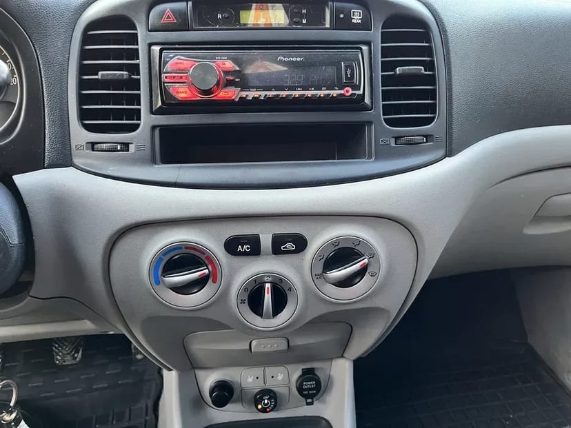 Авто під таксі