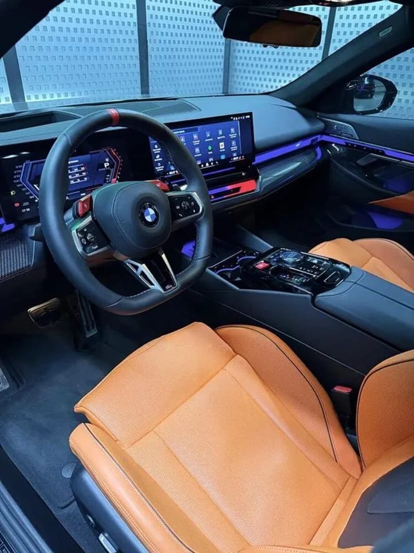 410 BMW M5 G90 без водія