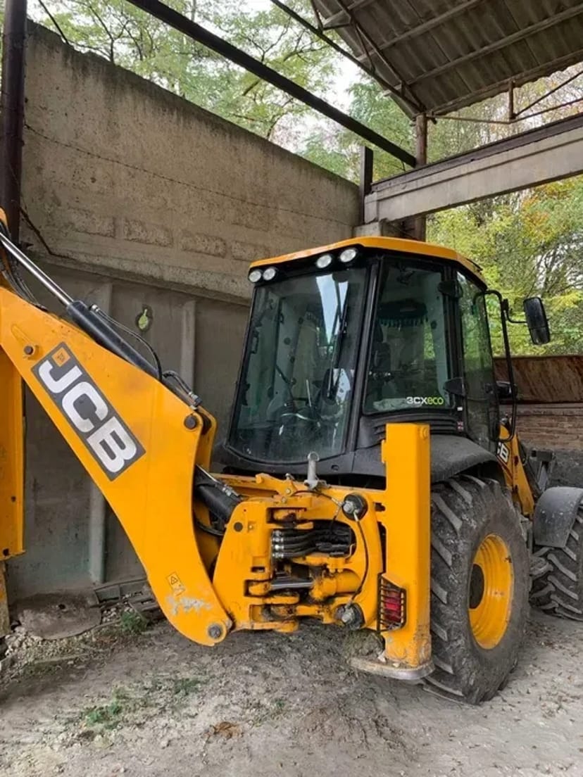 Послуги спецтехніки екскаватора-навантажувача JCB 3cx БУСЬК