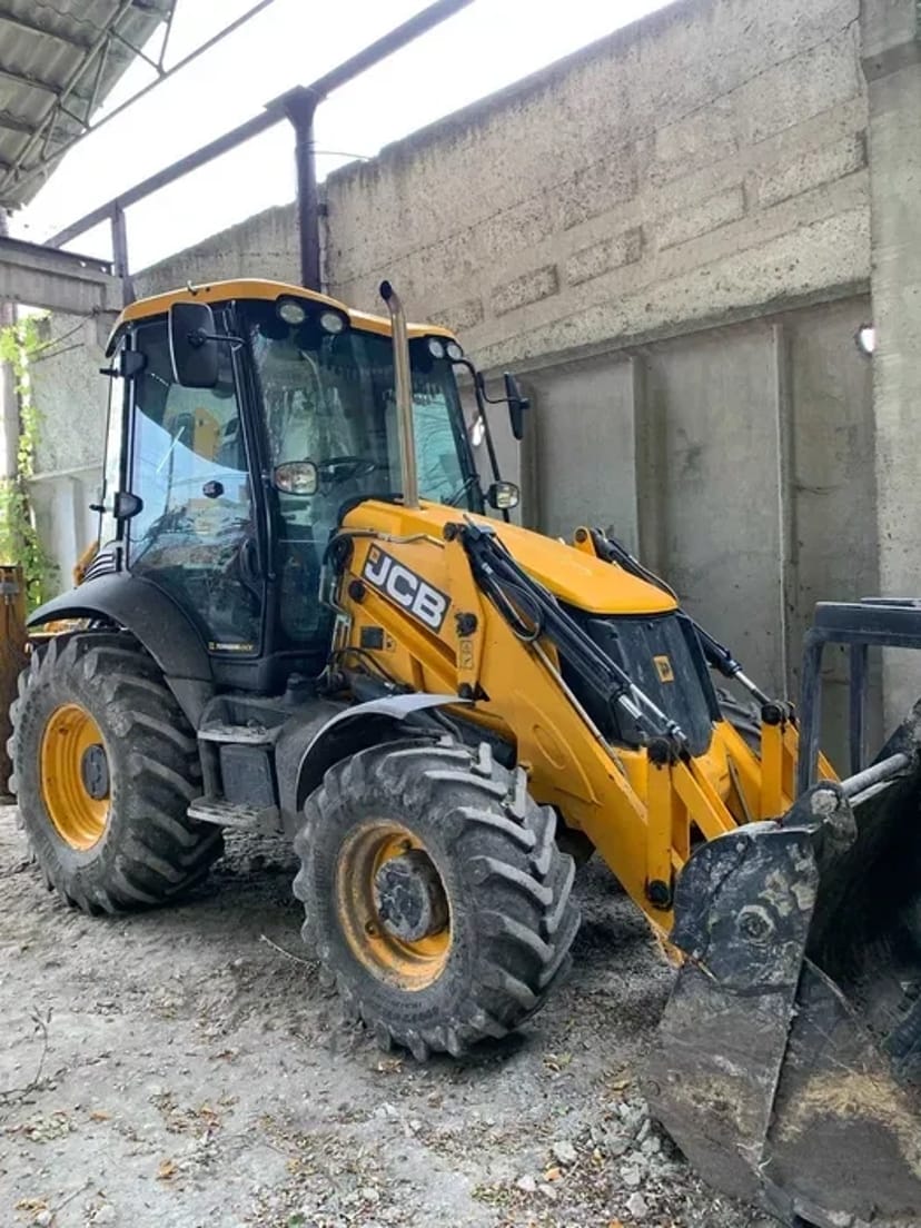Послуги спецтехніки екскаватора-навантажувача JCB 3cx БУСЬК