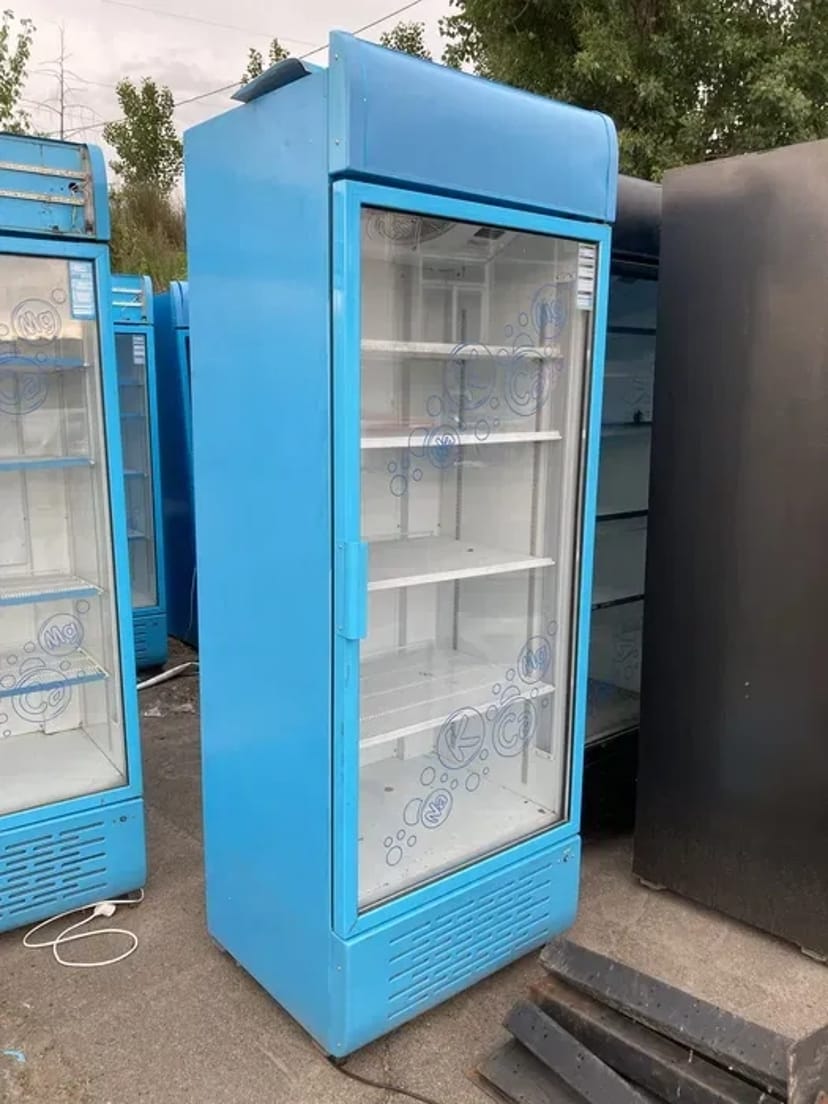 Холодильники, морозильні камери