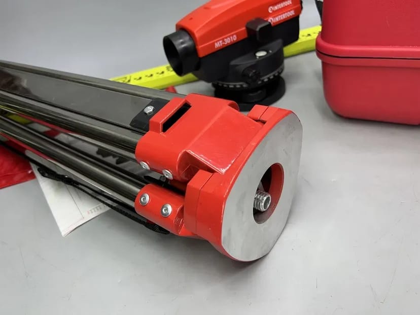 Оптический нивелир INTERTOOL MT-3010 + комплект Рейка Штатив До 100 м