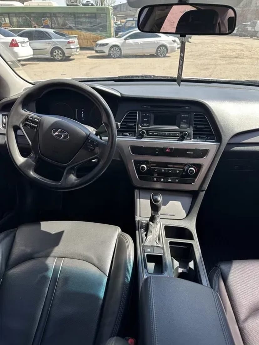 Автомобіль Hyundai