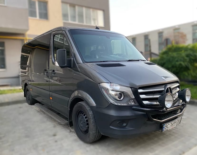 Мінівен Mercedes-Benz Sprinter 2014 р., 6 пасажирських місць
