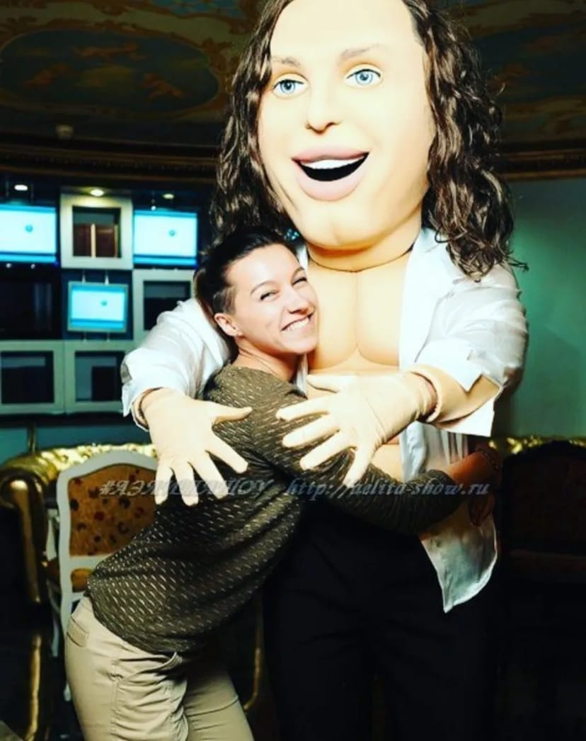 Білий ведмідь Біла Церква стриптиз ляльки замовити аніматора.