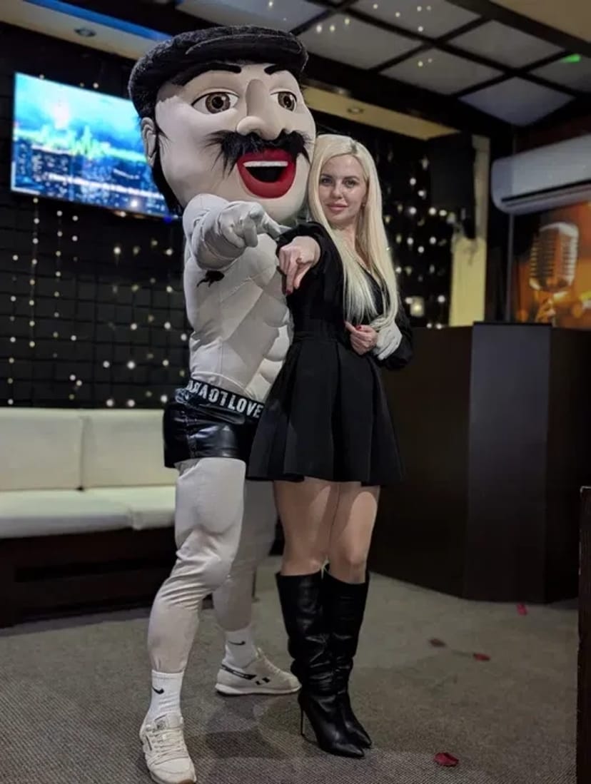 Жартівливий, Гоги, привітання