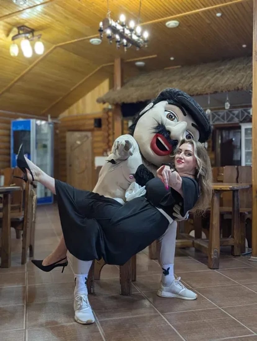 Жартівливий, Гоги, привітання