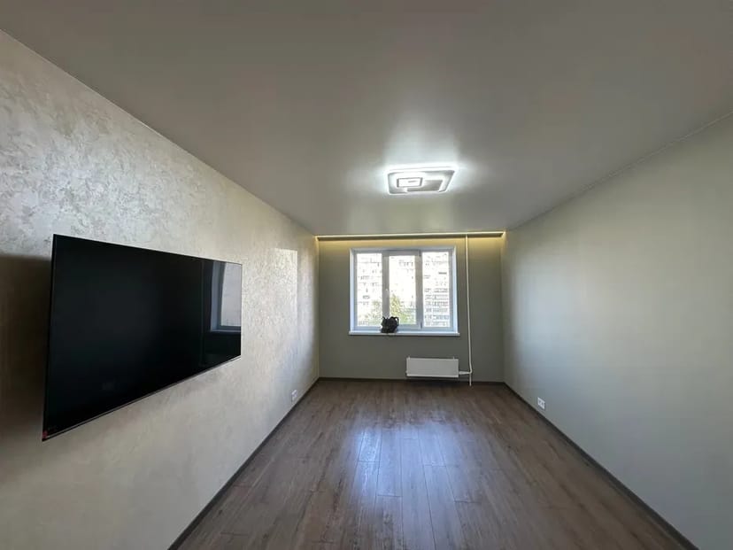 Поклейка шпалер, покраска, шпаклівка... Комплексний і частковий ремонт