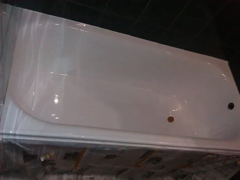 Реставрація ванн металевих, акрилових, чавунних та піддонів.