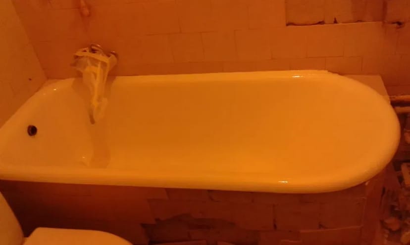 Реставрація ванн металевих, акрилових, чавунних та піддонів.