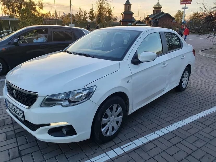 Автомобіль бізнес та стандарт класу