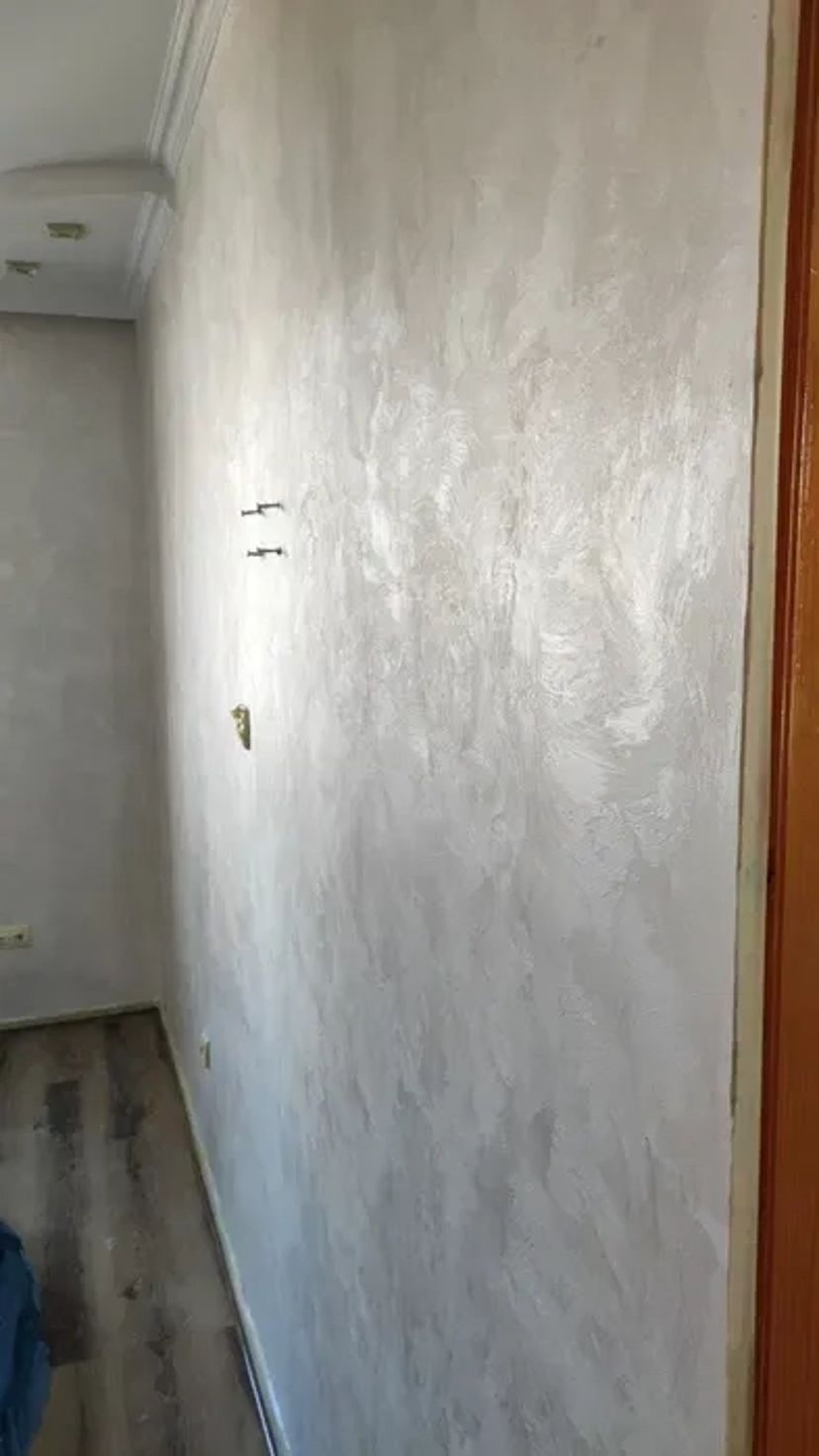 Декоративна штукатурка. Декоративне оздоблення стін і стелі.