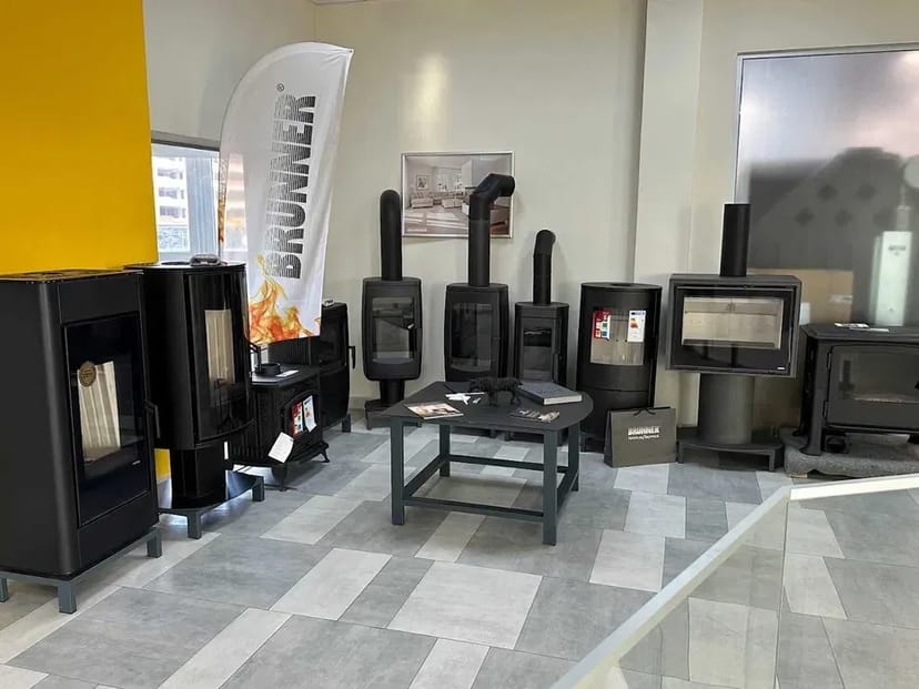 Камінна топка монтаж піч димохід монтаж каміна пічка димар