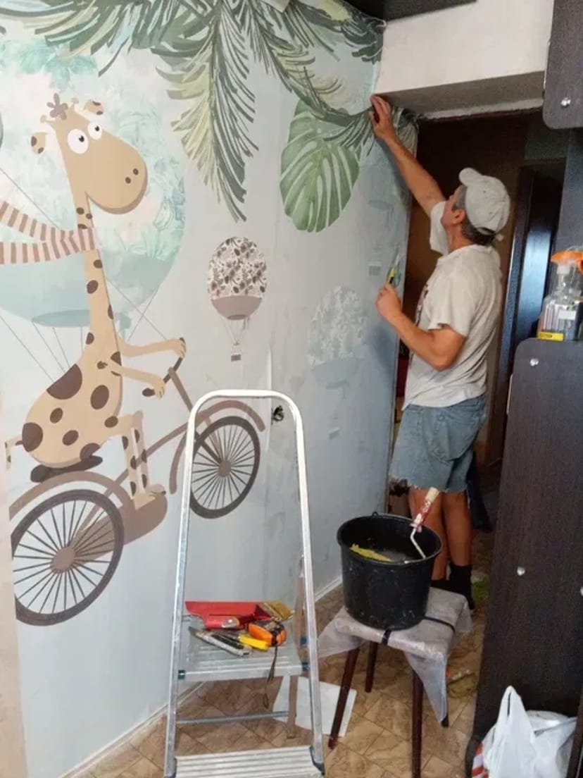 Поклейка шпалер будь-якого типу. Нанесення рідких шпалер. Підготовка.