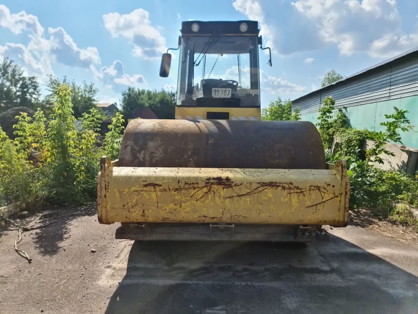 Послуги дорожнього котка BOMAG BW 211 D-40