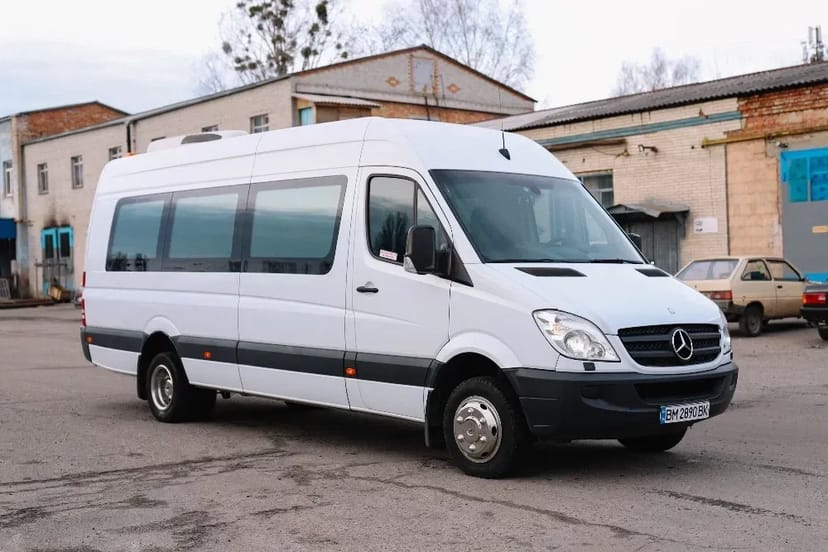 Пасажирські перевезення автобус, мікроавтобус, мінівен.
