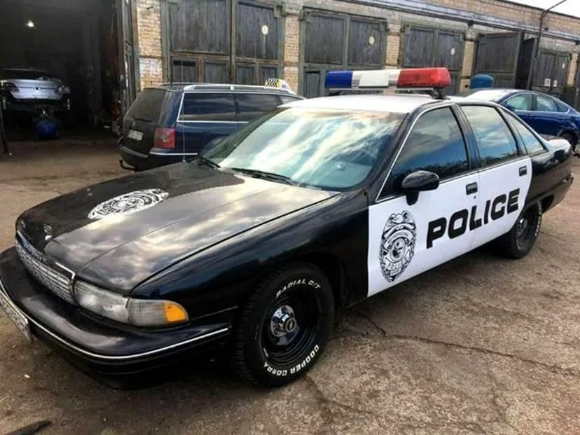 382 Автомобіль поліцій Chevrolet Caprice на зйомки