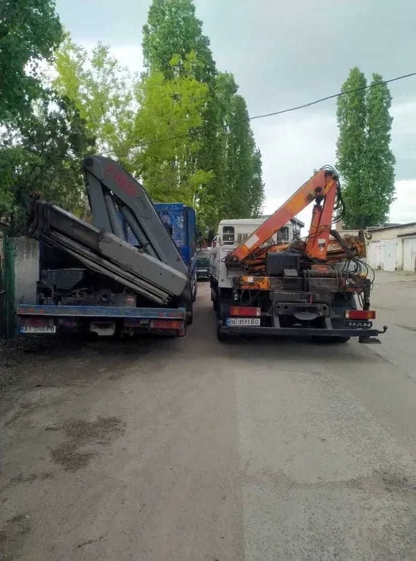 Послуги крана маніпулятора – 11 метрів.