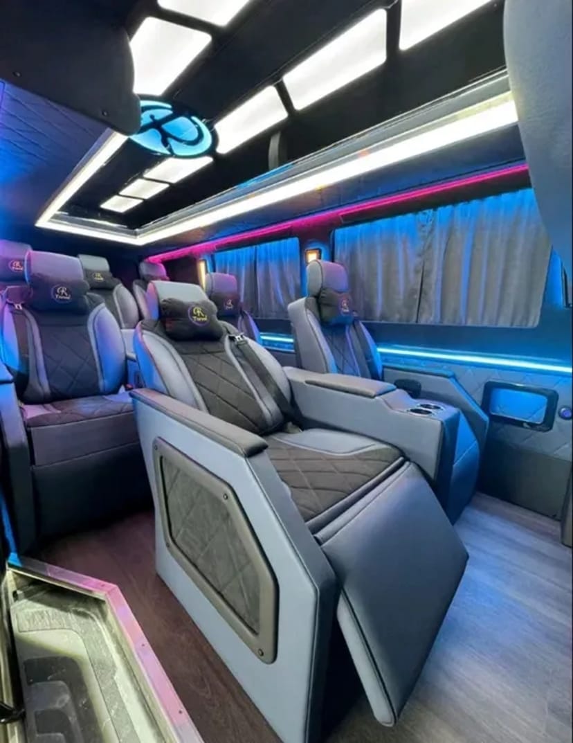 Пасажирські перевезення Норвегія Швеція Німеччина Польща - 250€