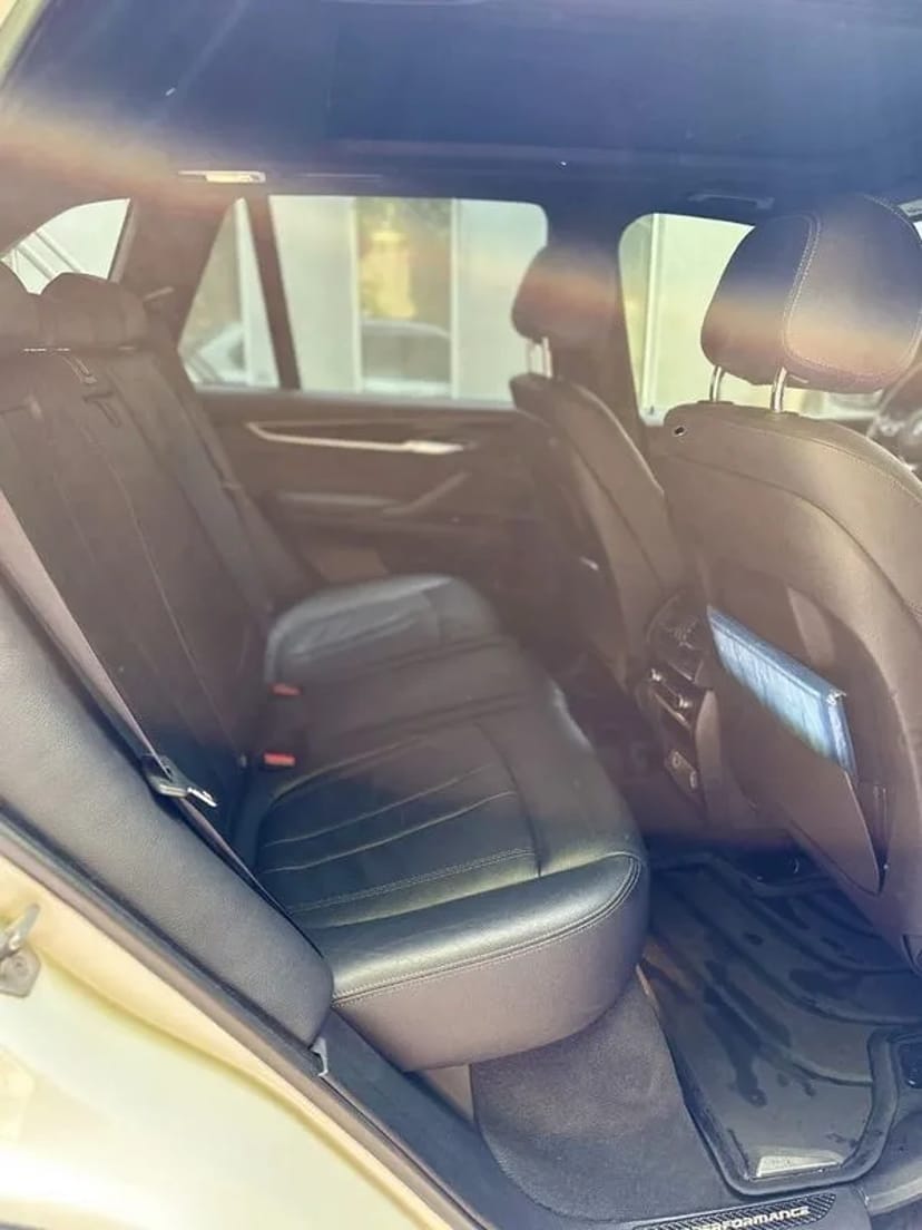 059 Джип на весілля BMW X5 білий з водієм замовити