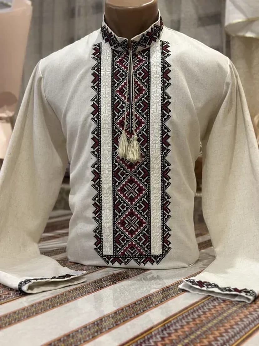 Вишиванки під замовлення для всієї сім'ї