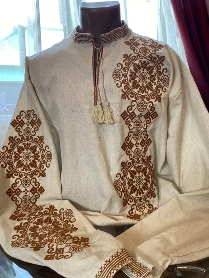 Вишиванки під замовлення для всієї сім'ї