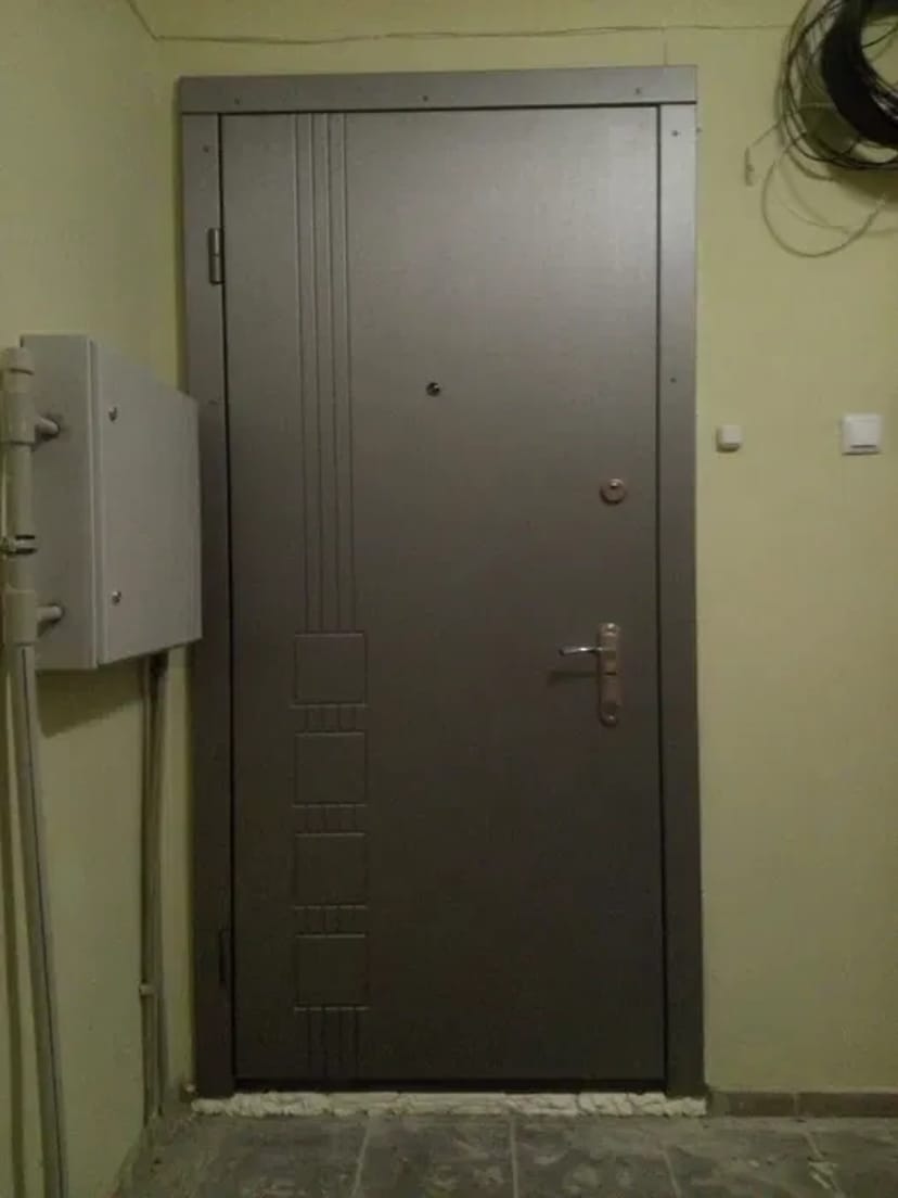 Вхідні металеві двері, ворота, решітки та навіси під замовлення